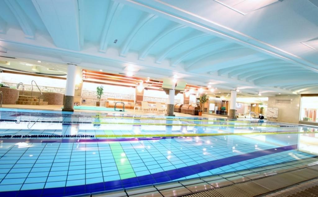 New Japan Capsule Hotel Cabana Ōsaka Exterior foto