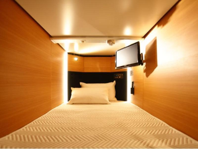 New Japan Capsule Hotel Cabana Ōsaka Exterior foto